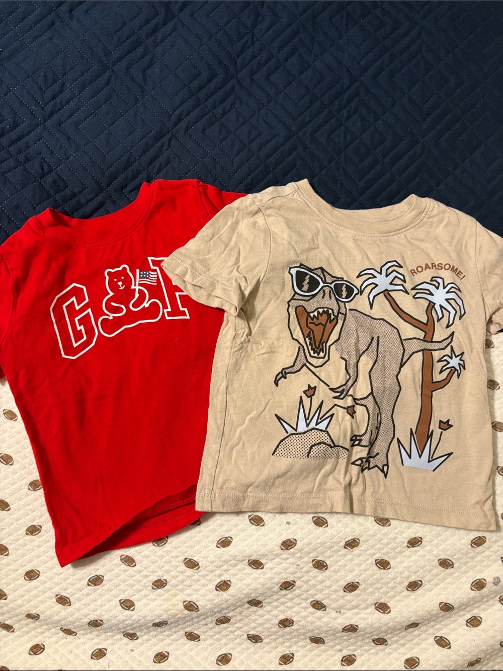 GAP Red Bear Graphic Tee & Beige Dinosaur Roarsome Tee - Kids